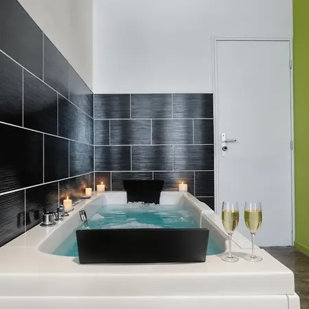 Jacuzzi Balneo Prive, Jardin Cosy, Fibre Rapide Appartement